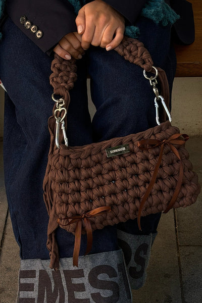 Carrie XS Chocolate con Lazos